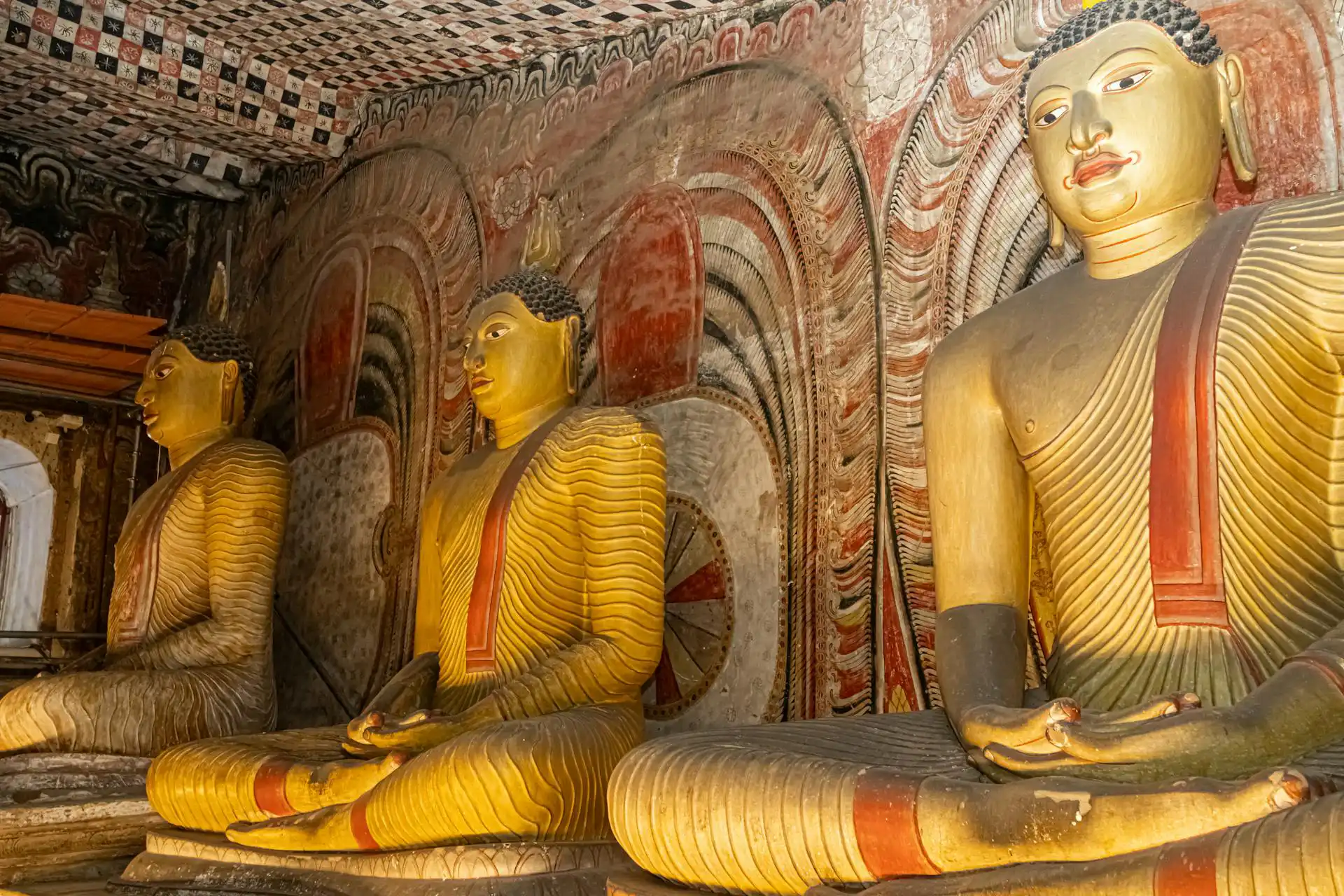 Exploring ancient history during your 5 days in sri lanka culture and mountains